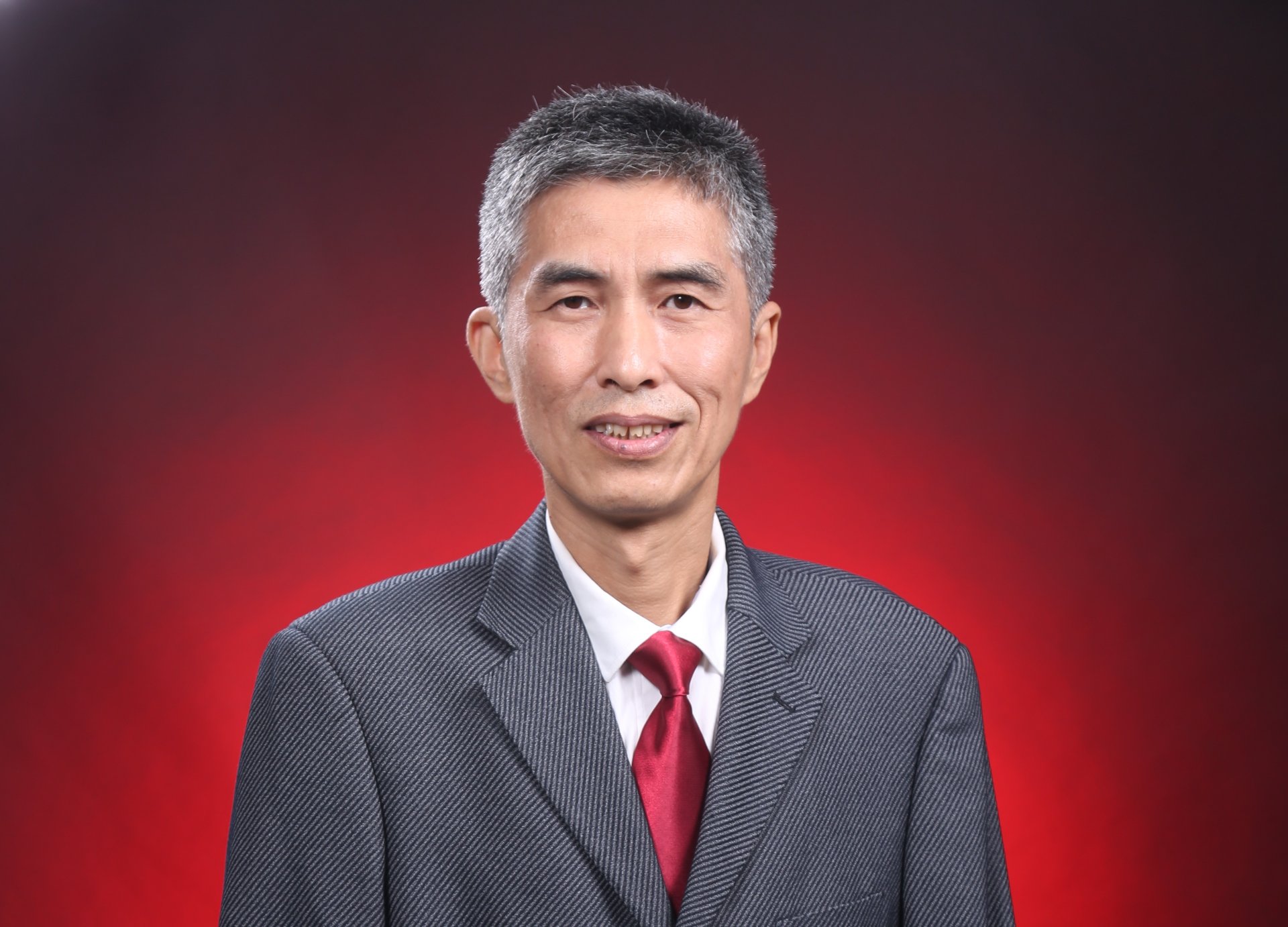 累计讲授《材料力学》